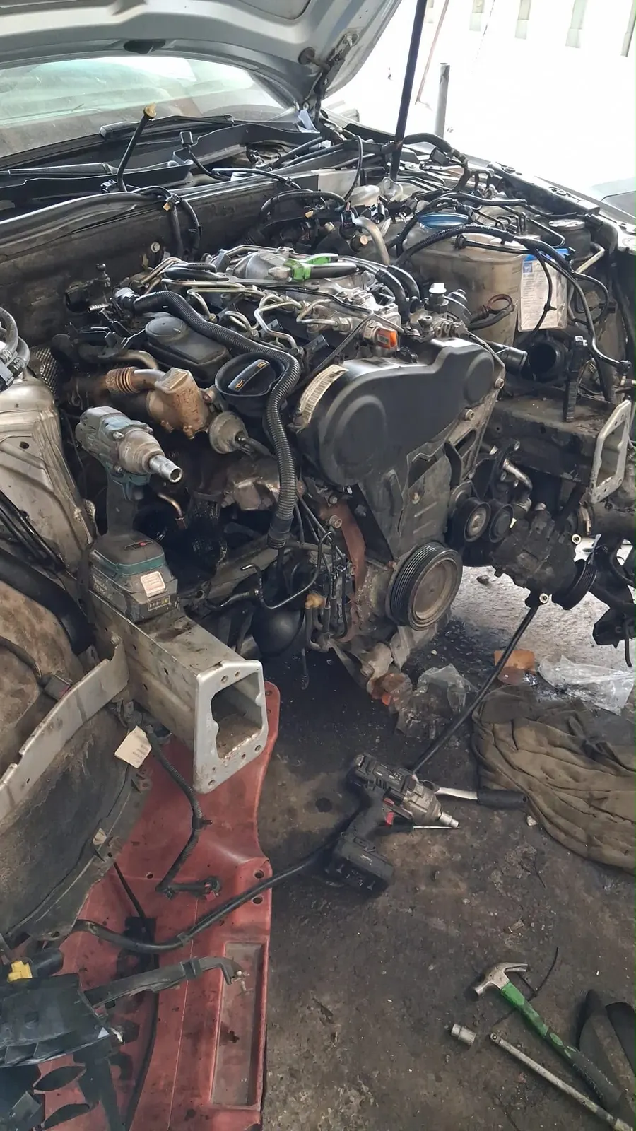 Stari motori i željezo — vozila za otpad i otkup po kili